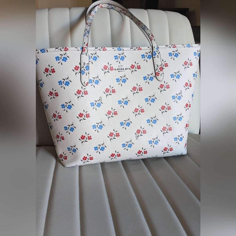 Coach floral city tote
